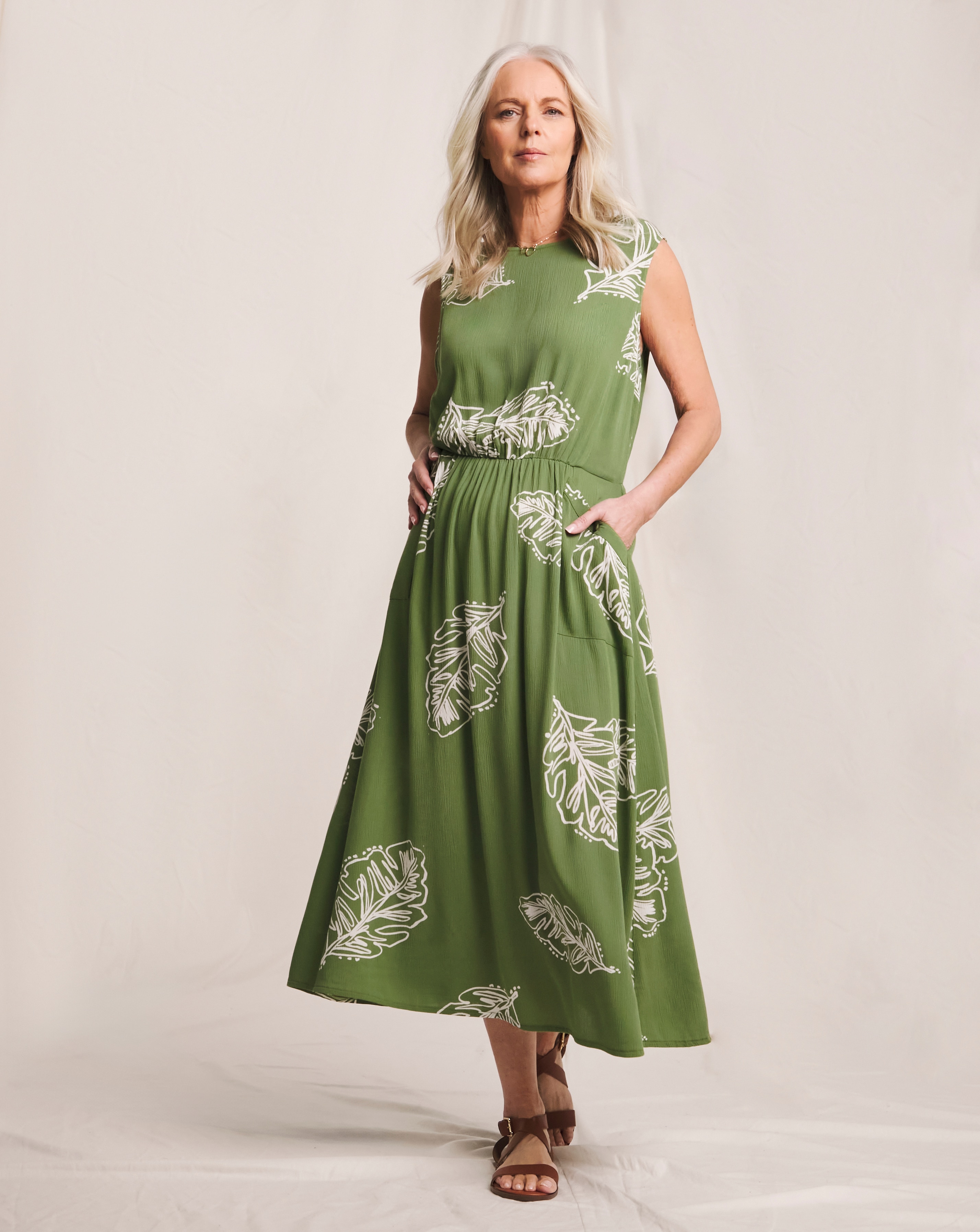 Julipa Crinkle Printed Pocket Midi Dress