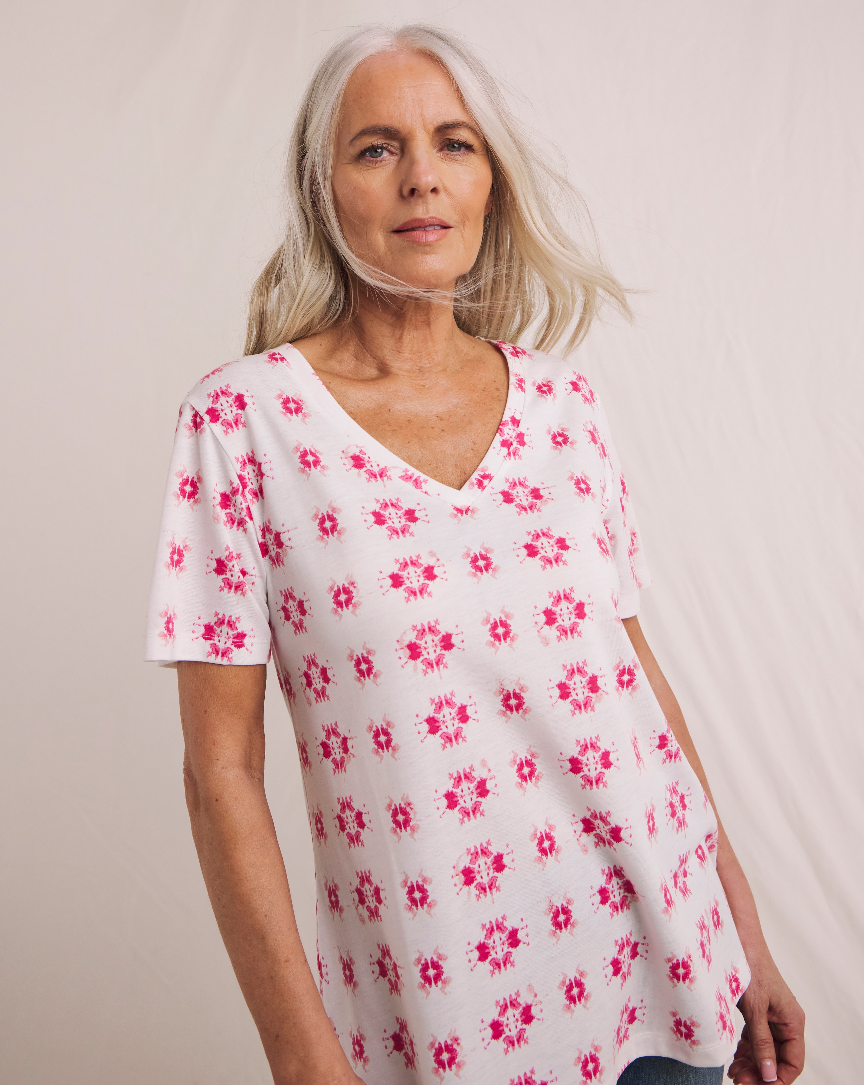 Julipa V Neck Printed T-Shirt