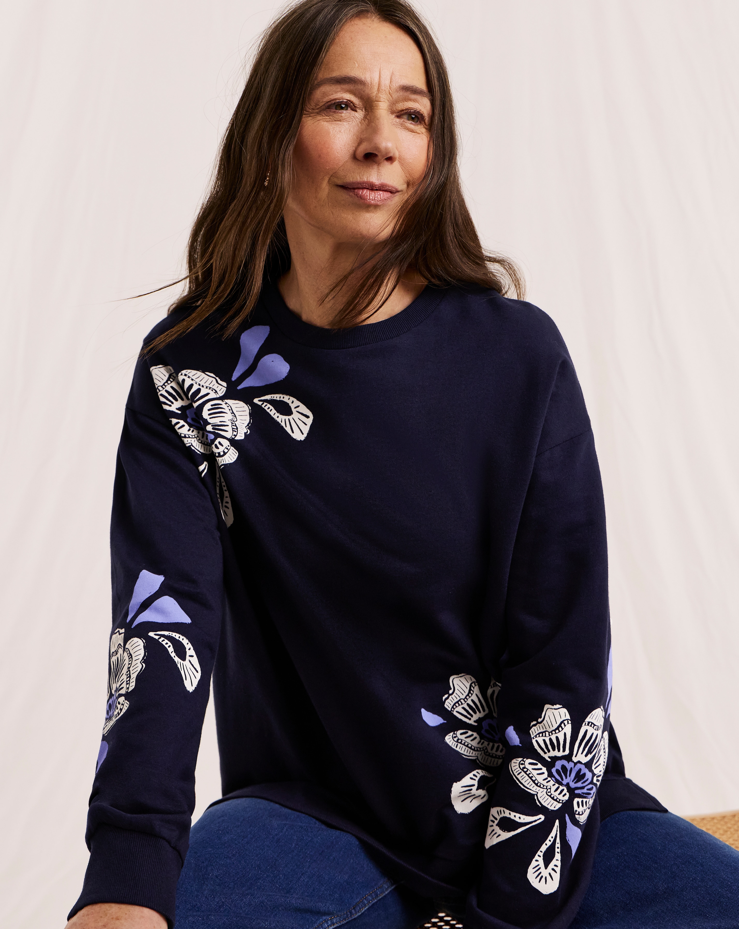 New In - Julipa Floral Crew Neck Sweatshirt