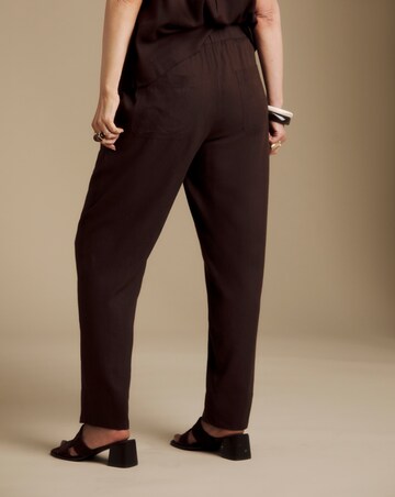 Julipa Tapered Linen Trousers