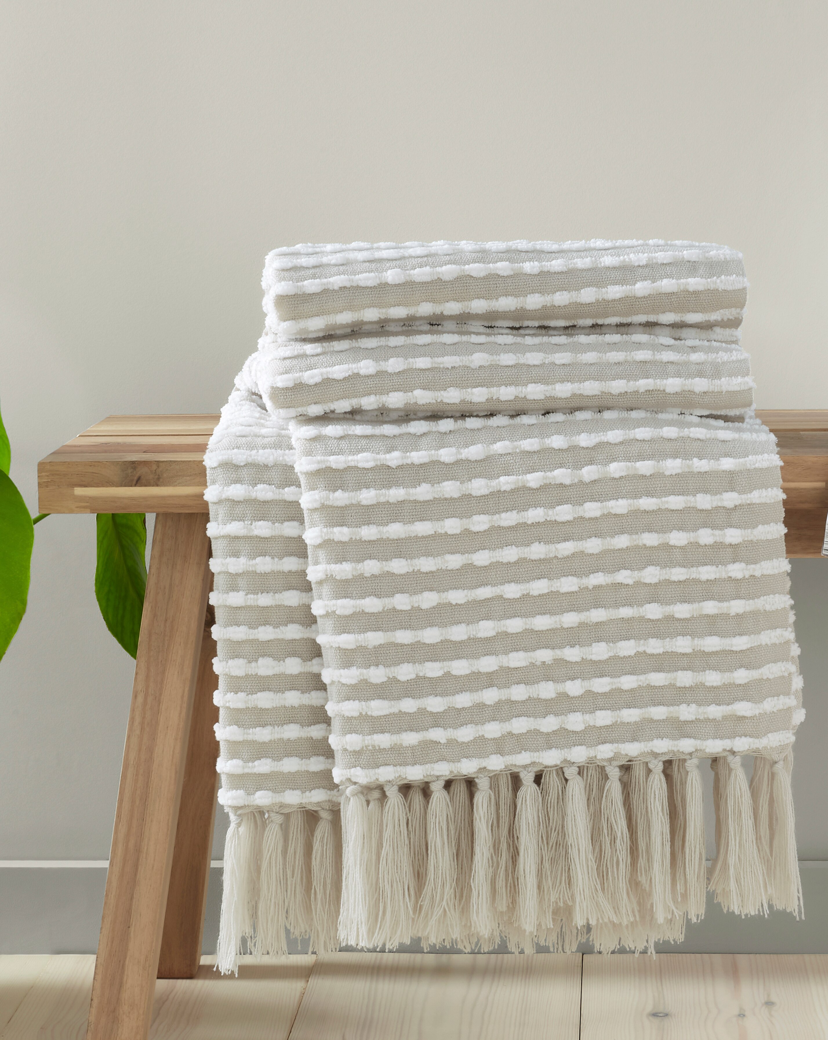 Catherine Lansfield Stab Stitch Throw - Natural