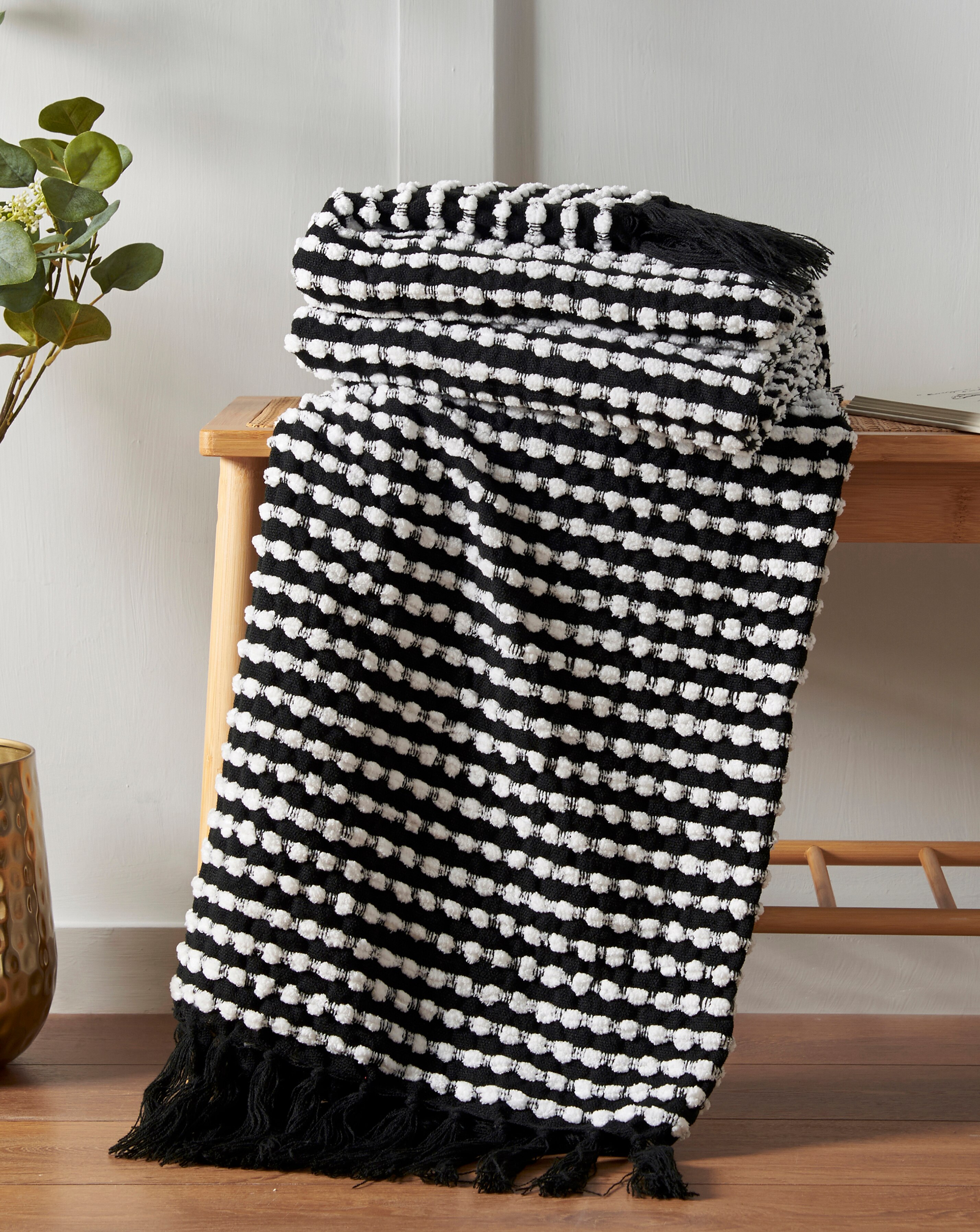 Catherine Lansfield Stab Stitch Throw - Black