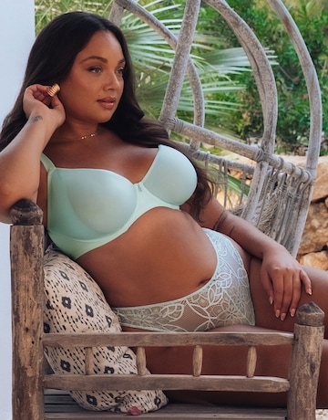 Curvy Kate Smoothie Spacer Moulded T-Shirt Plunge Bra