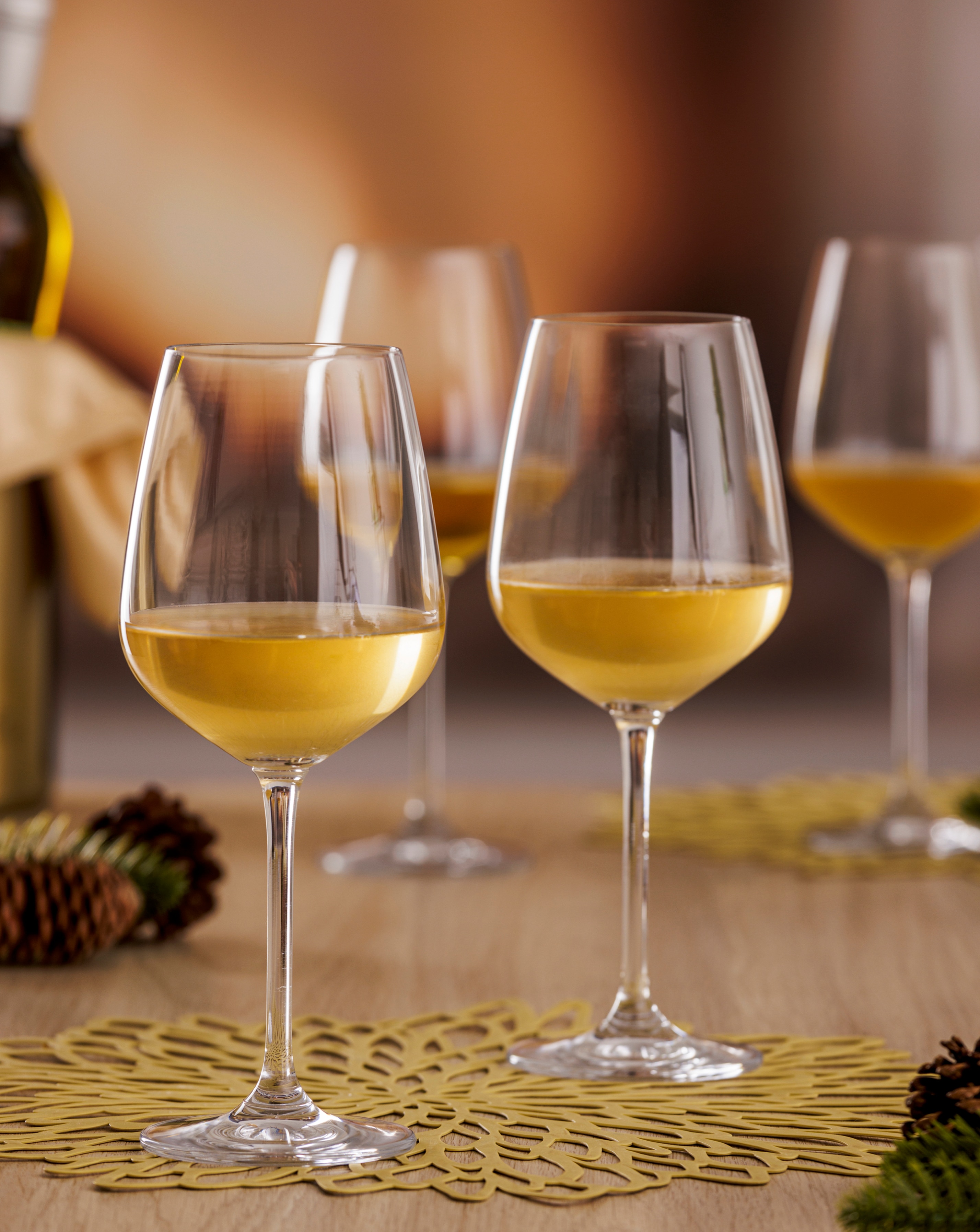 Ravenhead Kings 4 White Wine Glasses