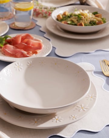 Price & Kensington Daisy Set of 4 Pasta Bowls