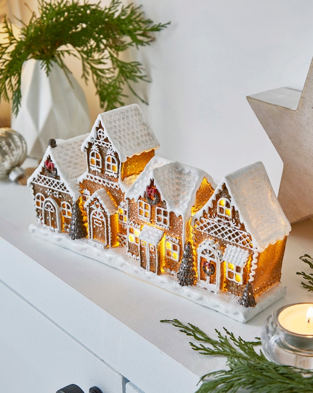 Gisela Graham White Light Up Village