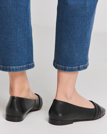 Crossover Detail Ballerina Wide Fit