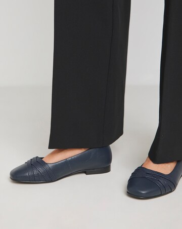 Crossover Detail Ballerina Wide Fit