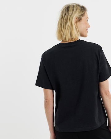 New Balance Relaxed Logo T-Shirt
