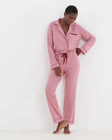 Pretty Secrets Contrast Piping Revere Pyjama Set