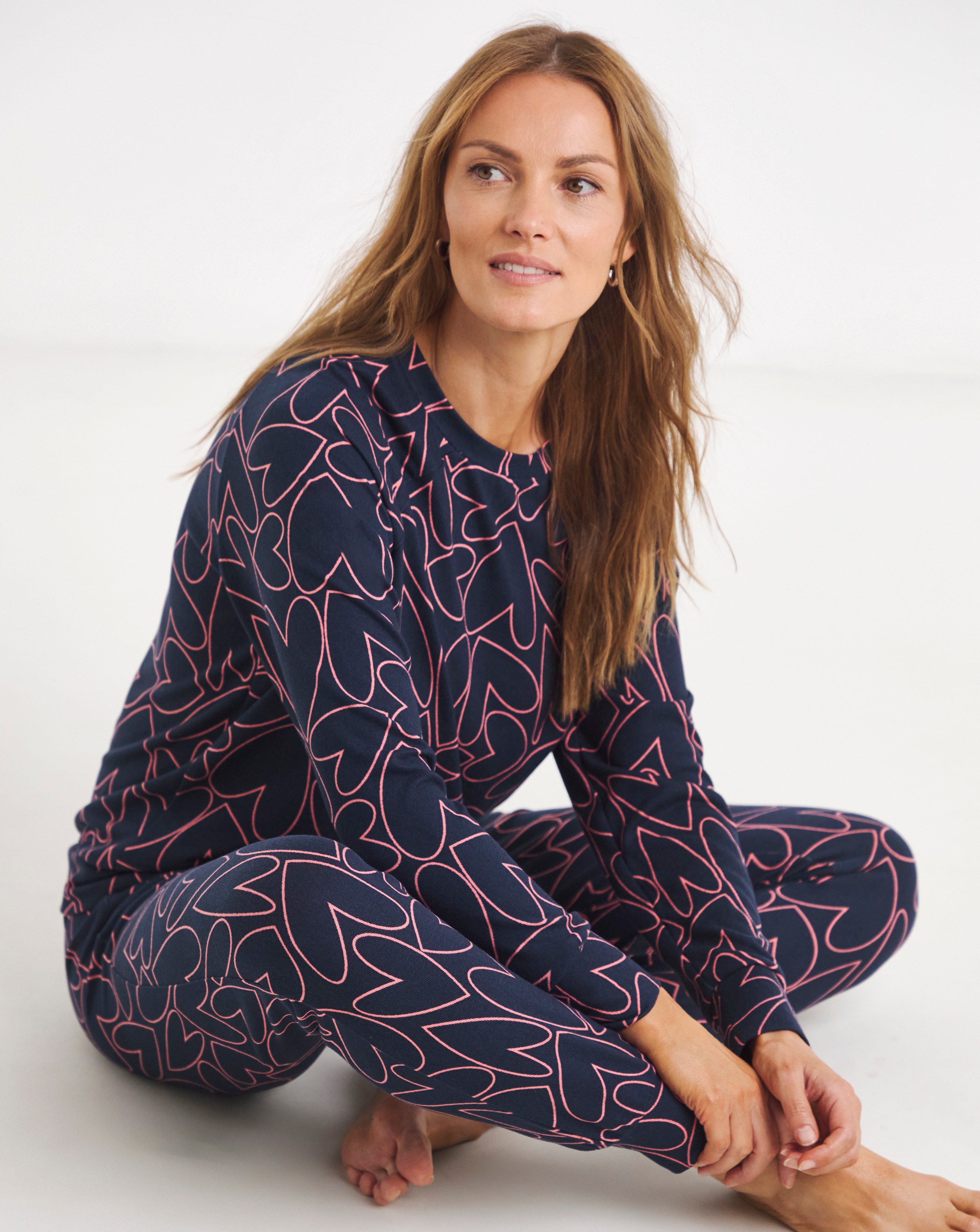 New In - Soft Knit Crew Neck Heart Pyjama Set