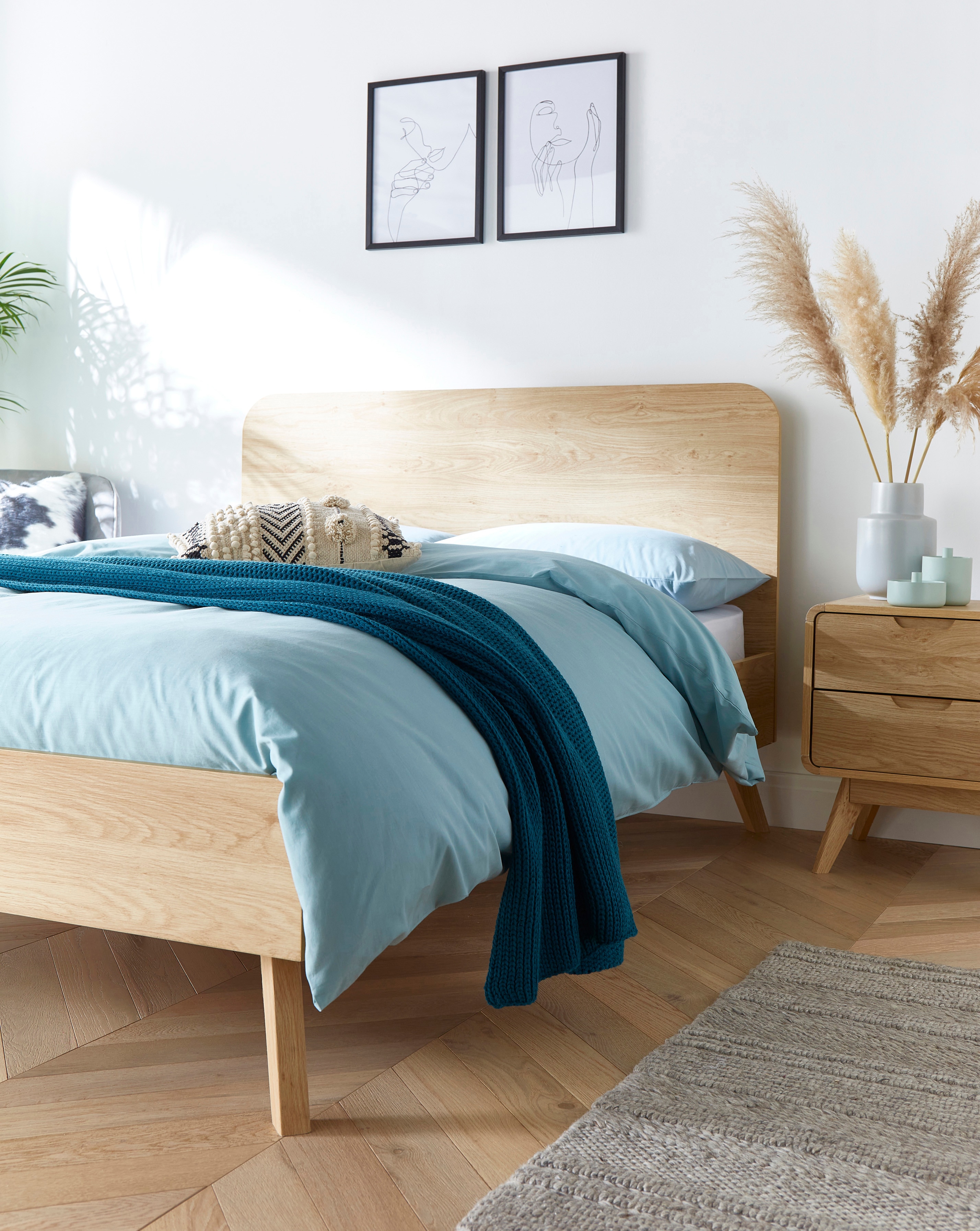 Oslo Bed with 3 Layer Mattress