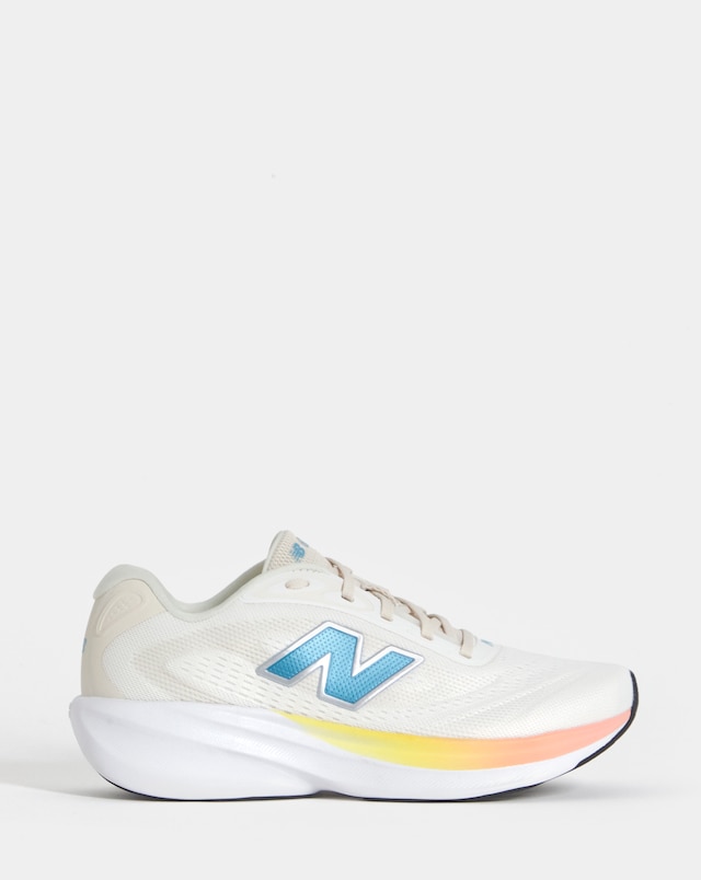 New Balance 680 Running Trainers