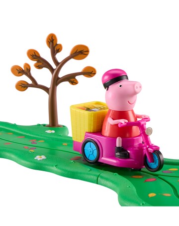 Peppa Pig Whizz Around Pedal Along Peppa