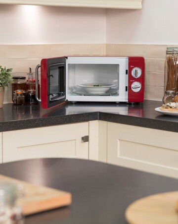 Russell Hobbs RHRETMM705R 17Litre Retro Manual Microwave - Red