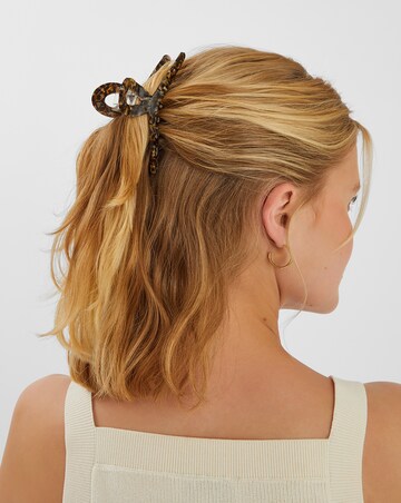 Accessorize Resin Twist Claw Clip