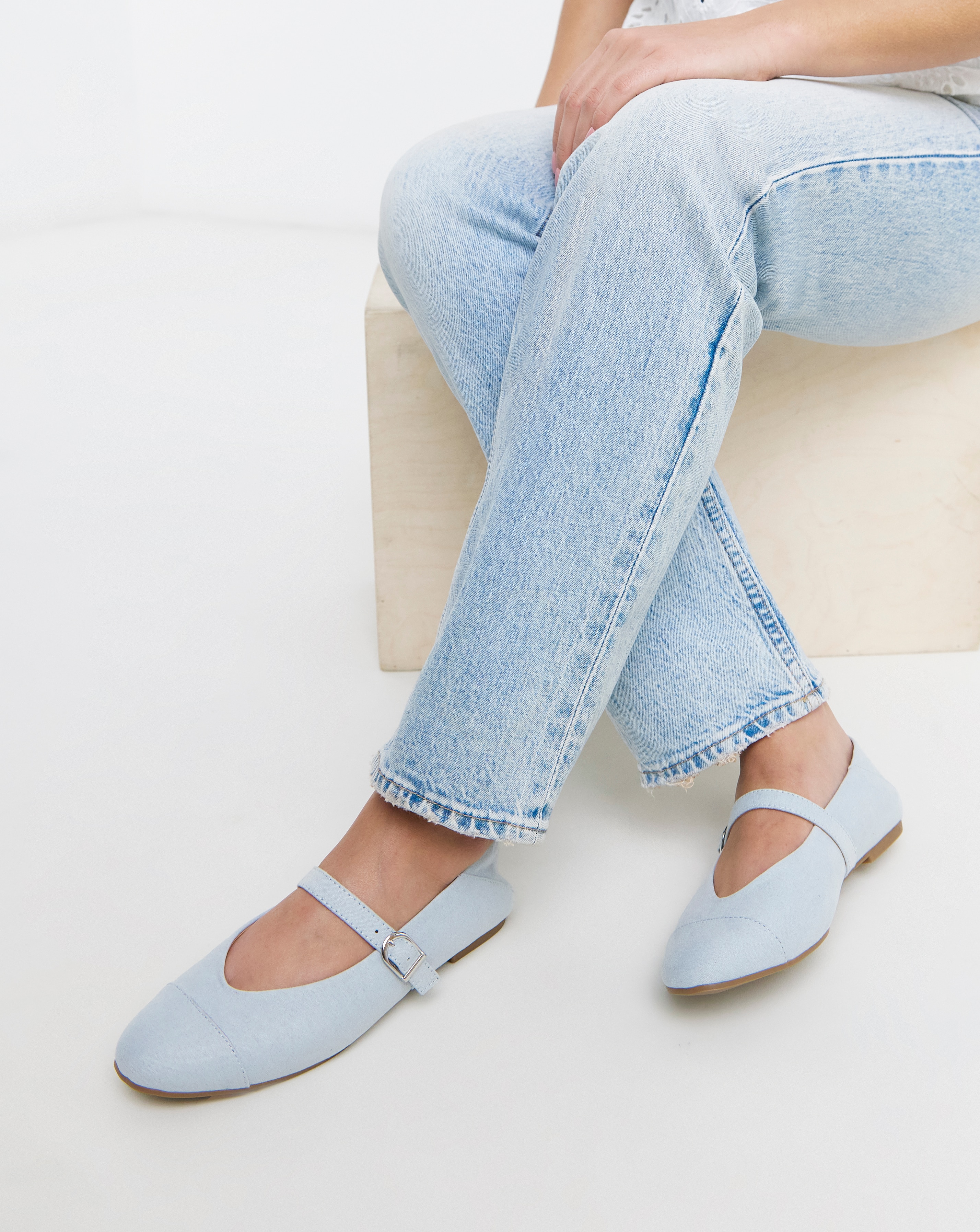 New In - Toe Cap Mary Janes Wide