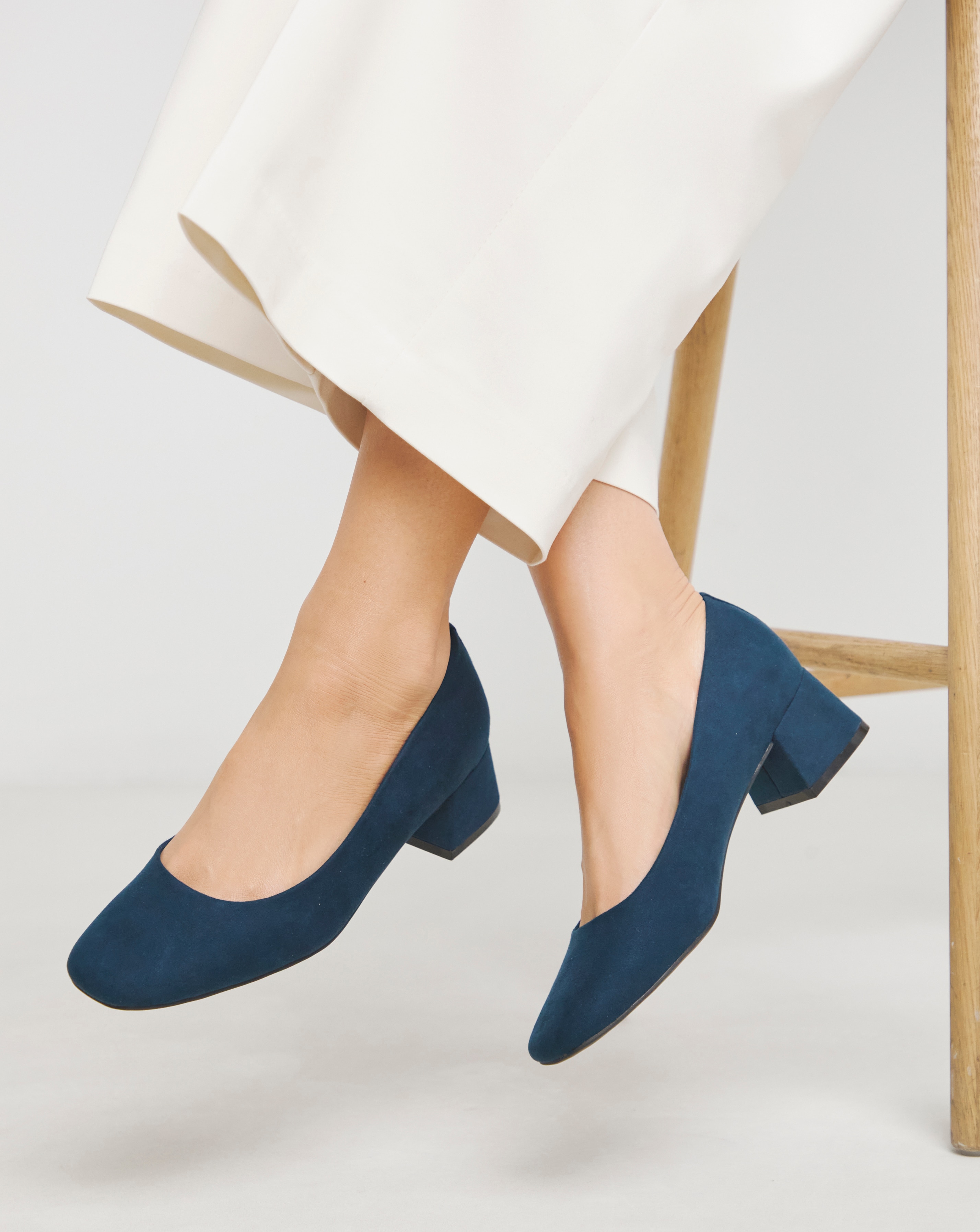 Low Block Heel Court Shoes Ex Wide