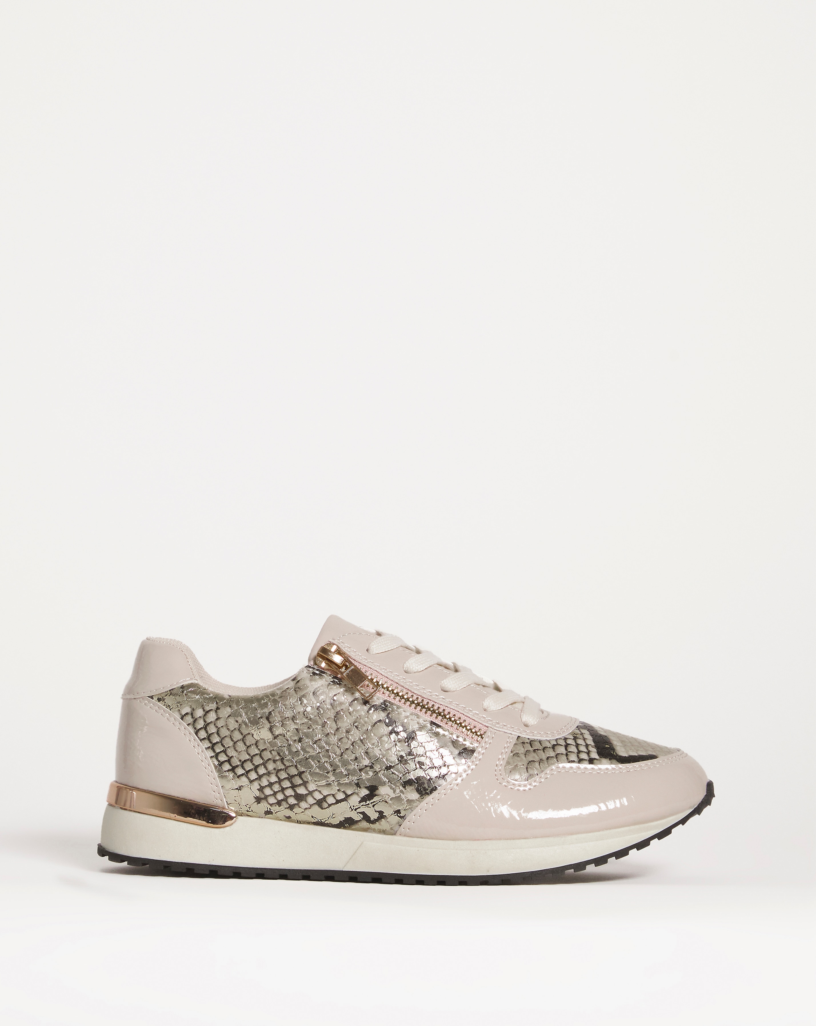 Cushion Walk Trainer EEE Fit