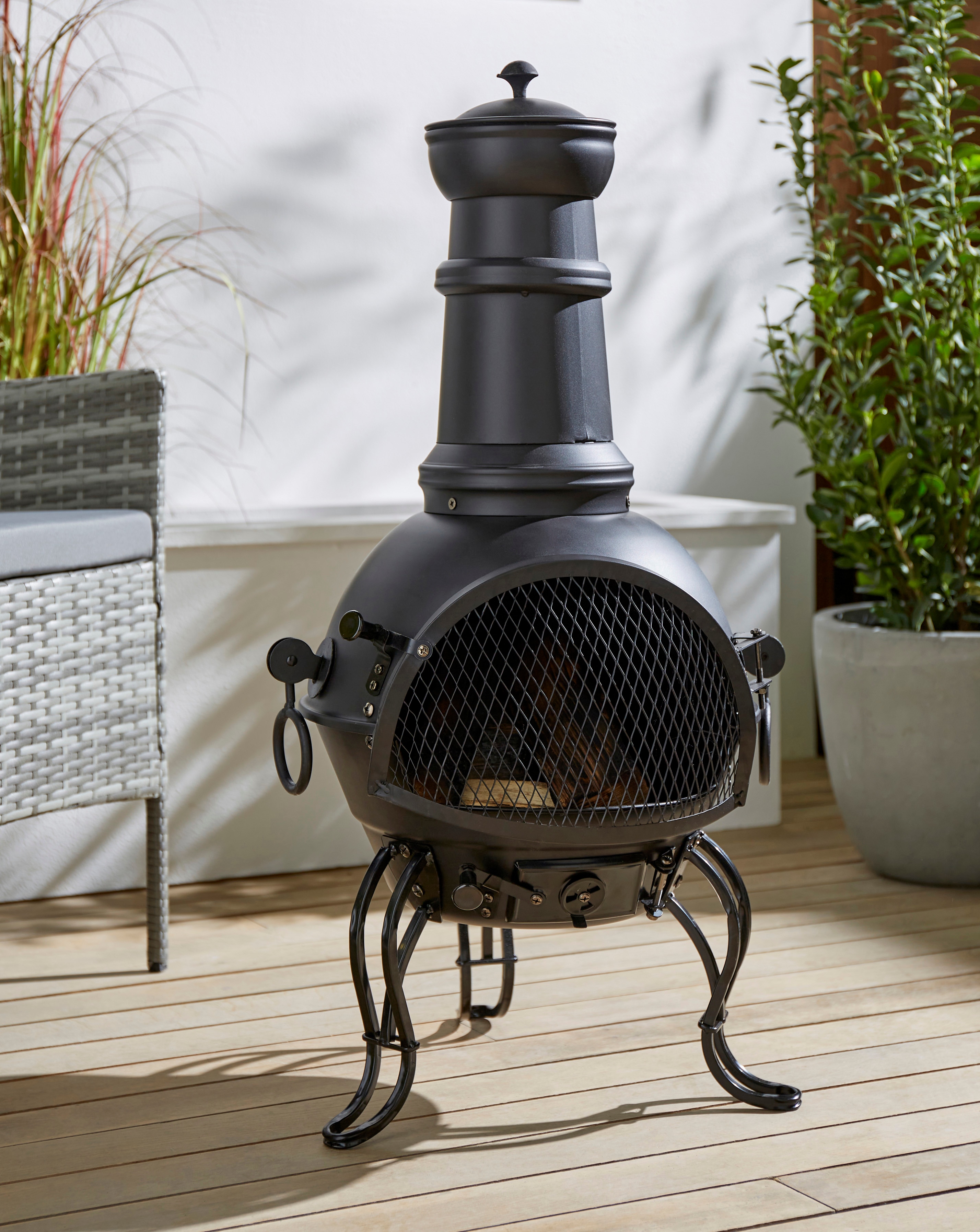 La Hacienda Murcia Chimenea with Grill