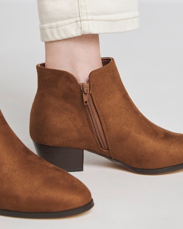 Meredith Ankle Western Boot - Extra Wide Fit (EEE)
