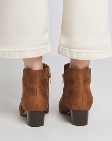 Meredith Ankle Western Boot - Extra Wide Fit (EEE)