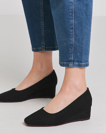 Low Wedge Court Shoe Ex Wide Fit