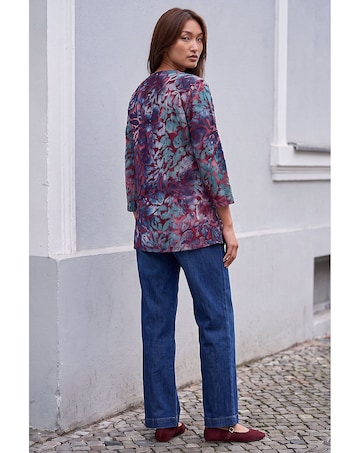 Roman Textured Burnout Print Shirt