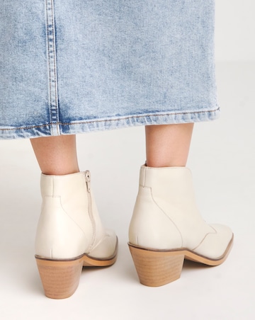 Alma Leather V Cut Western Ankle Boots - Standard Fit (D)