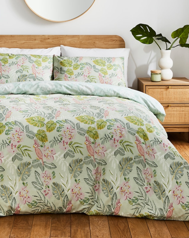 Tasmin Tropical Leaf Duvet Set