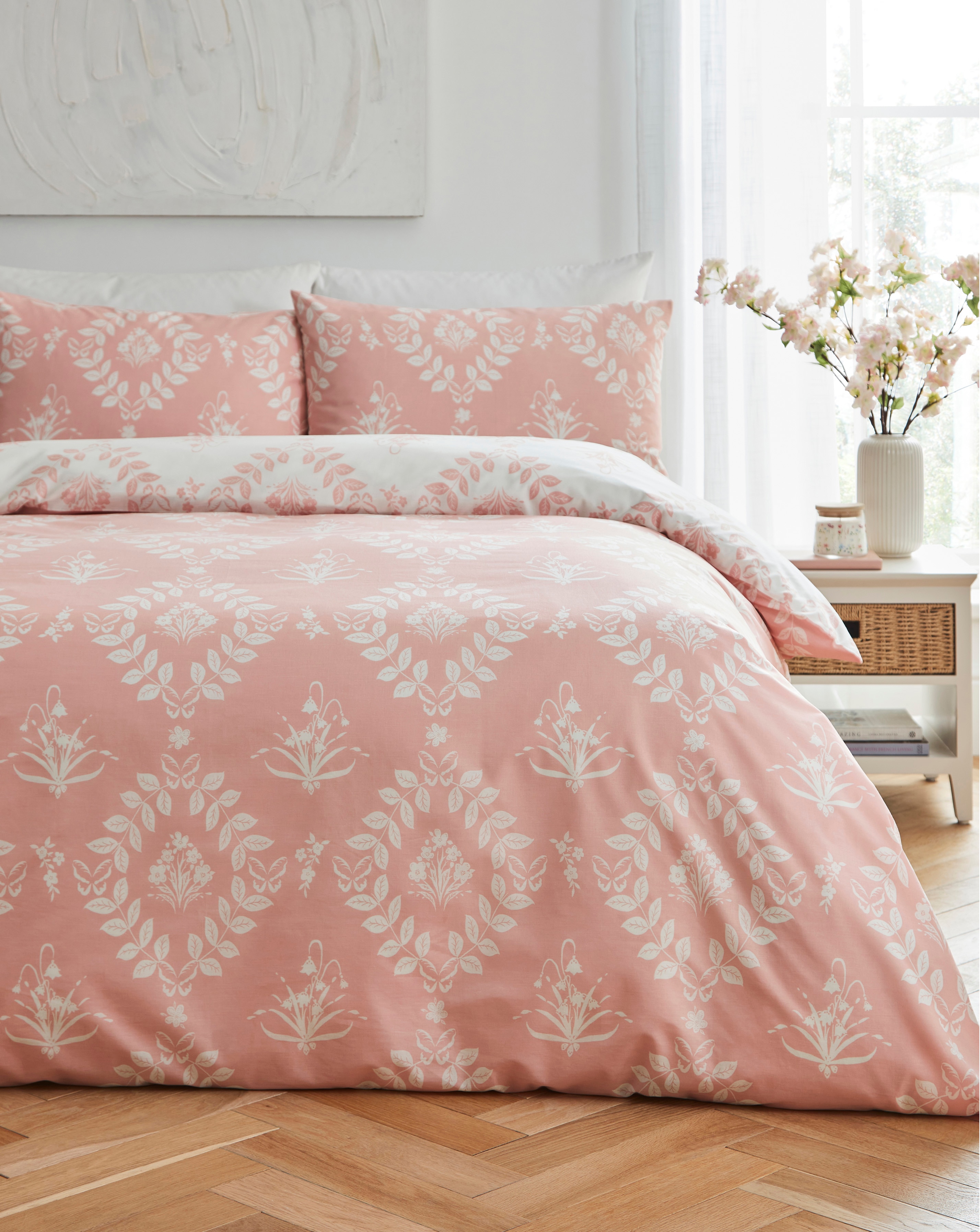 Julipa Stamp Trail Floral Duvet Set