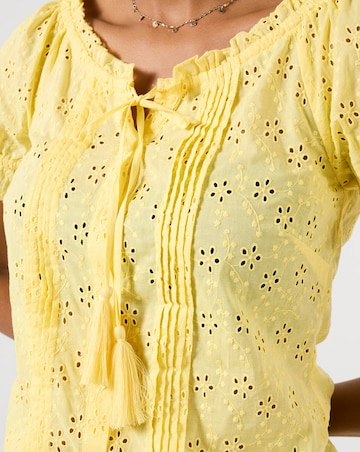 Joe Browns Beautiful Broderie Top