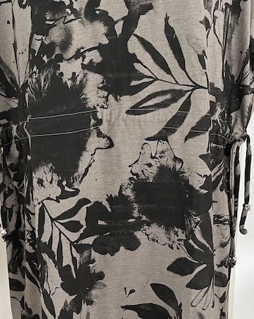 Religion Dress