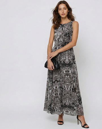 Religion Dress