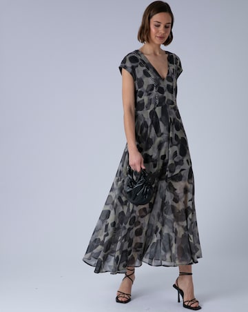 Religion Dress