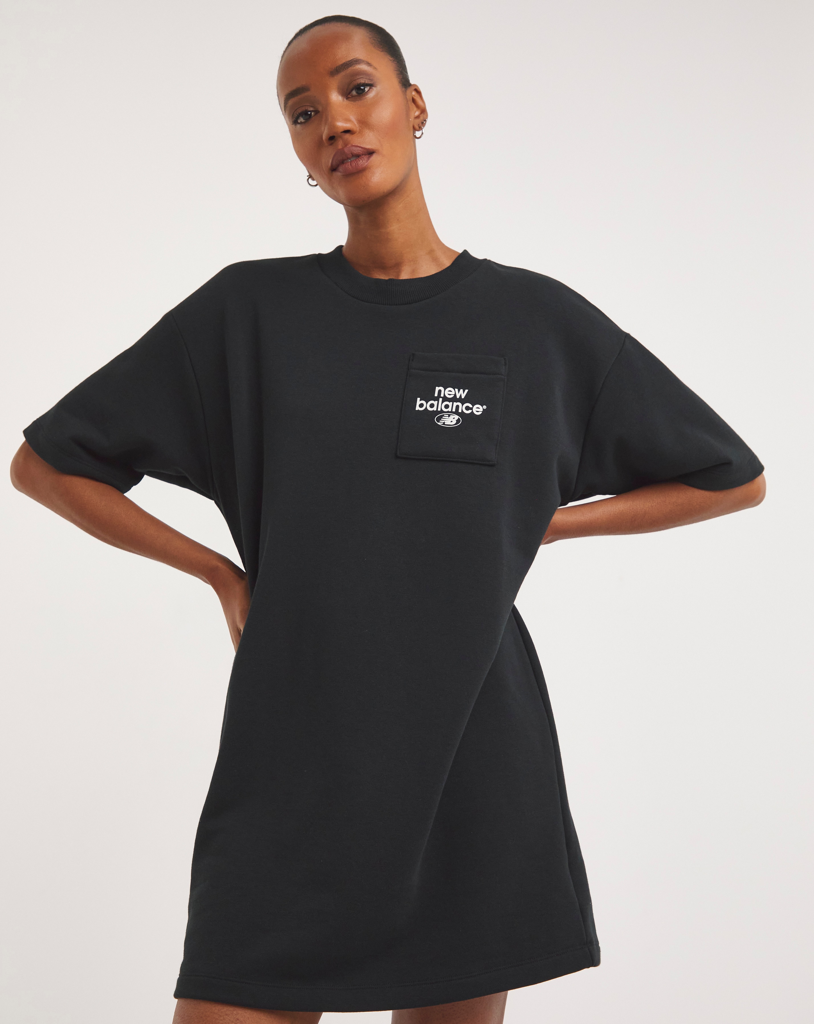 New Balance Essentials Graphic Dress