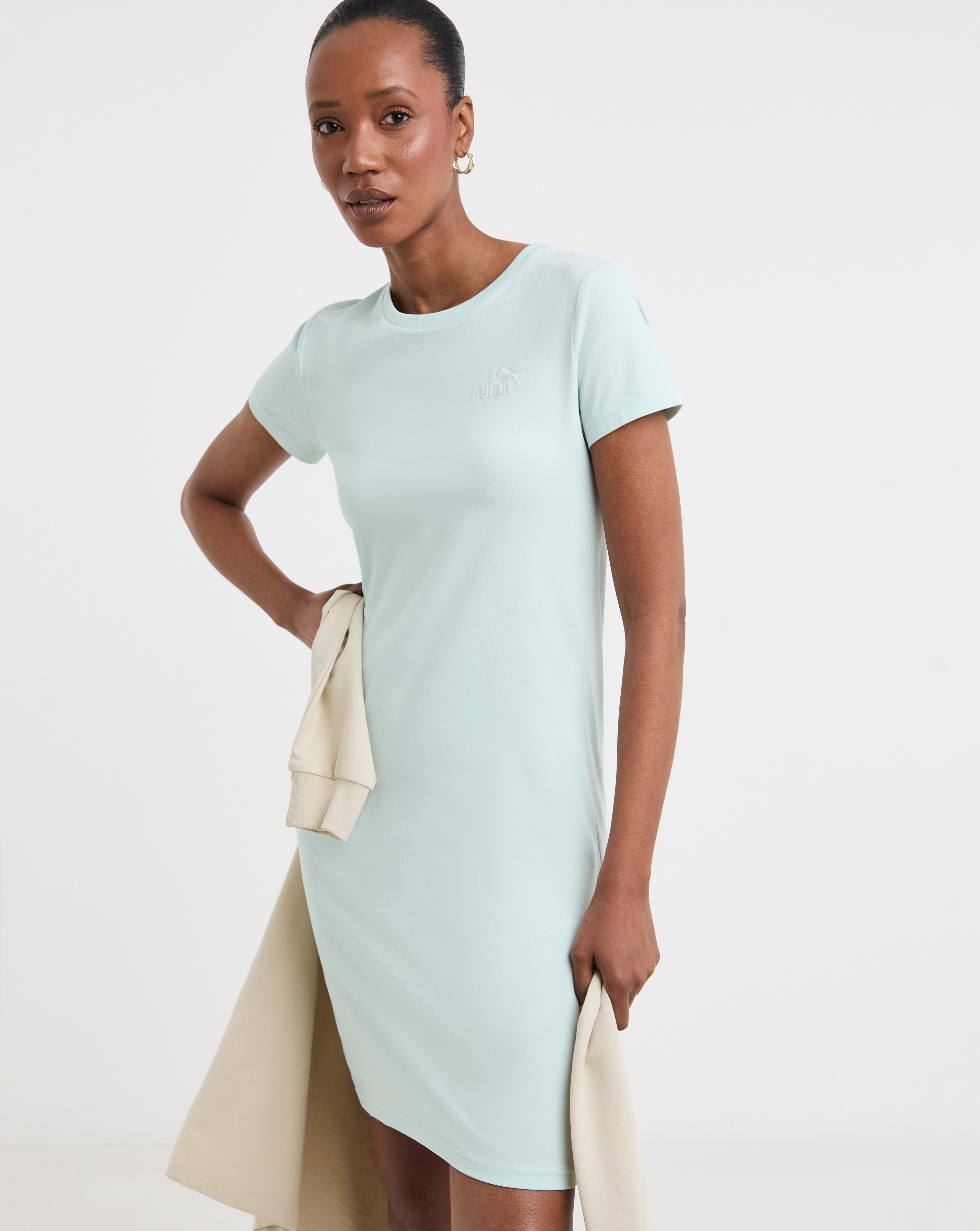 PUMA Essentials No.1 Logo Slim Dress