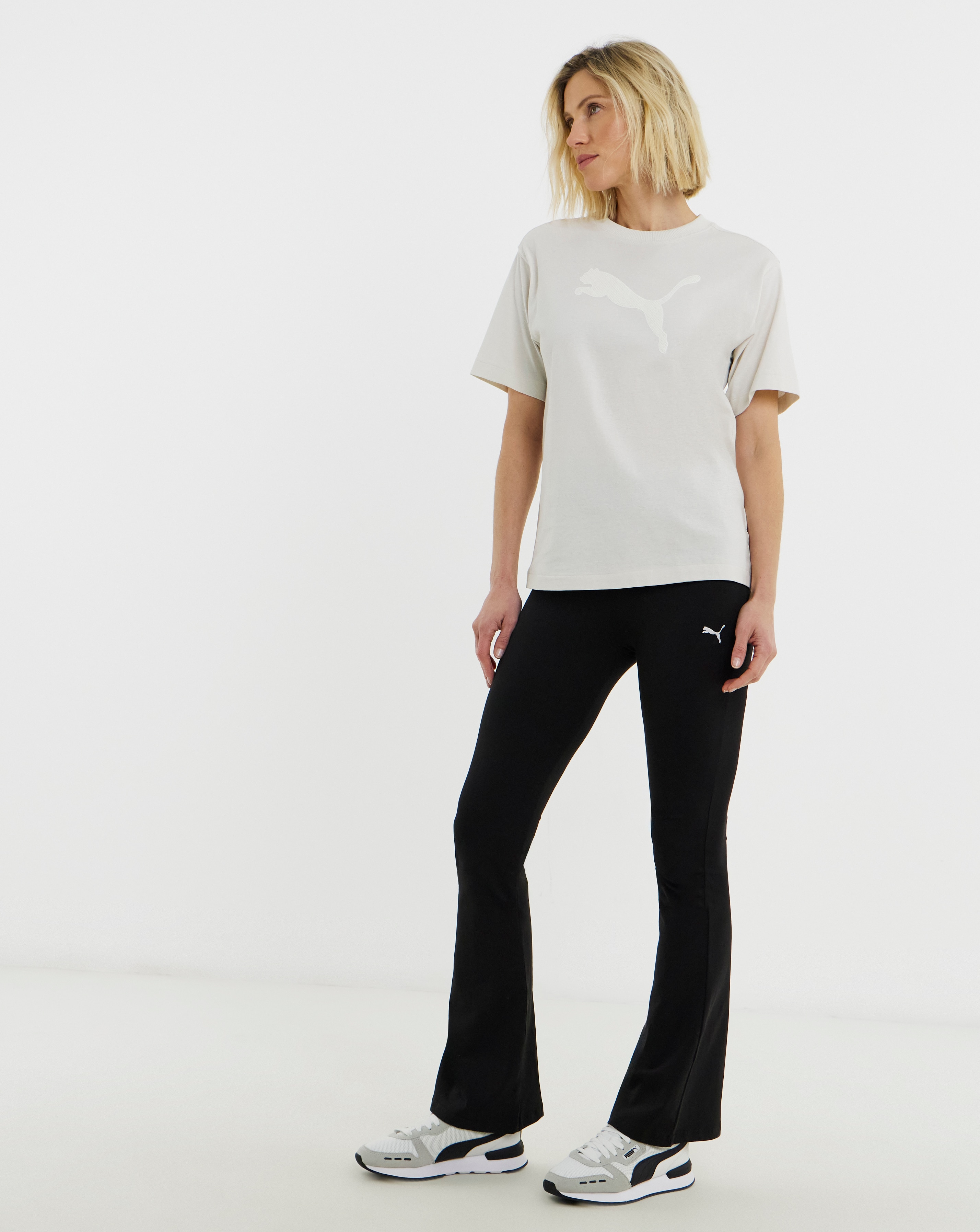 New In - PUMA Essential High Waist Flare Legging