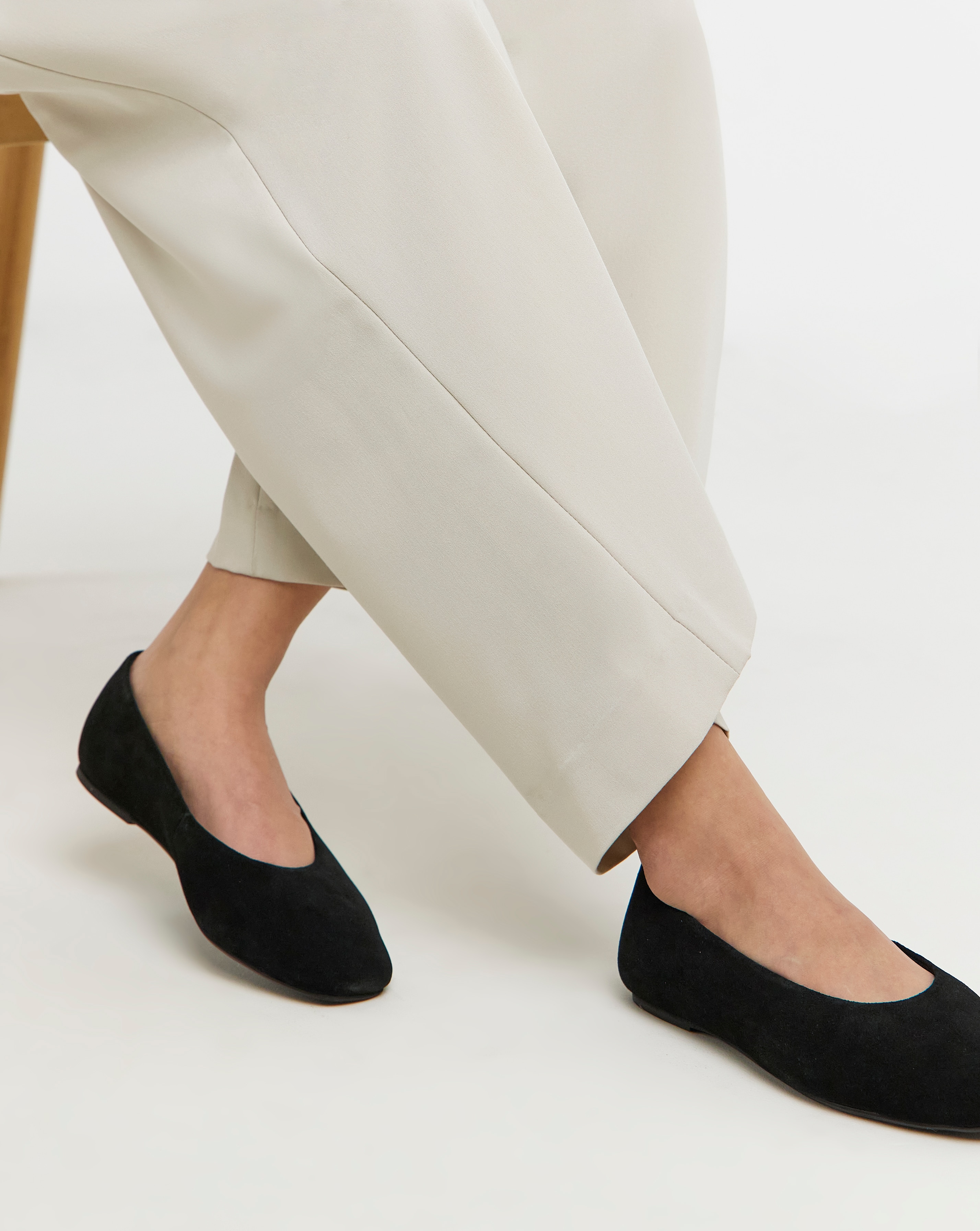 New In - Classic Suede Ballerinas Wide