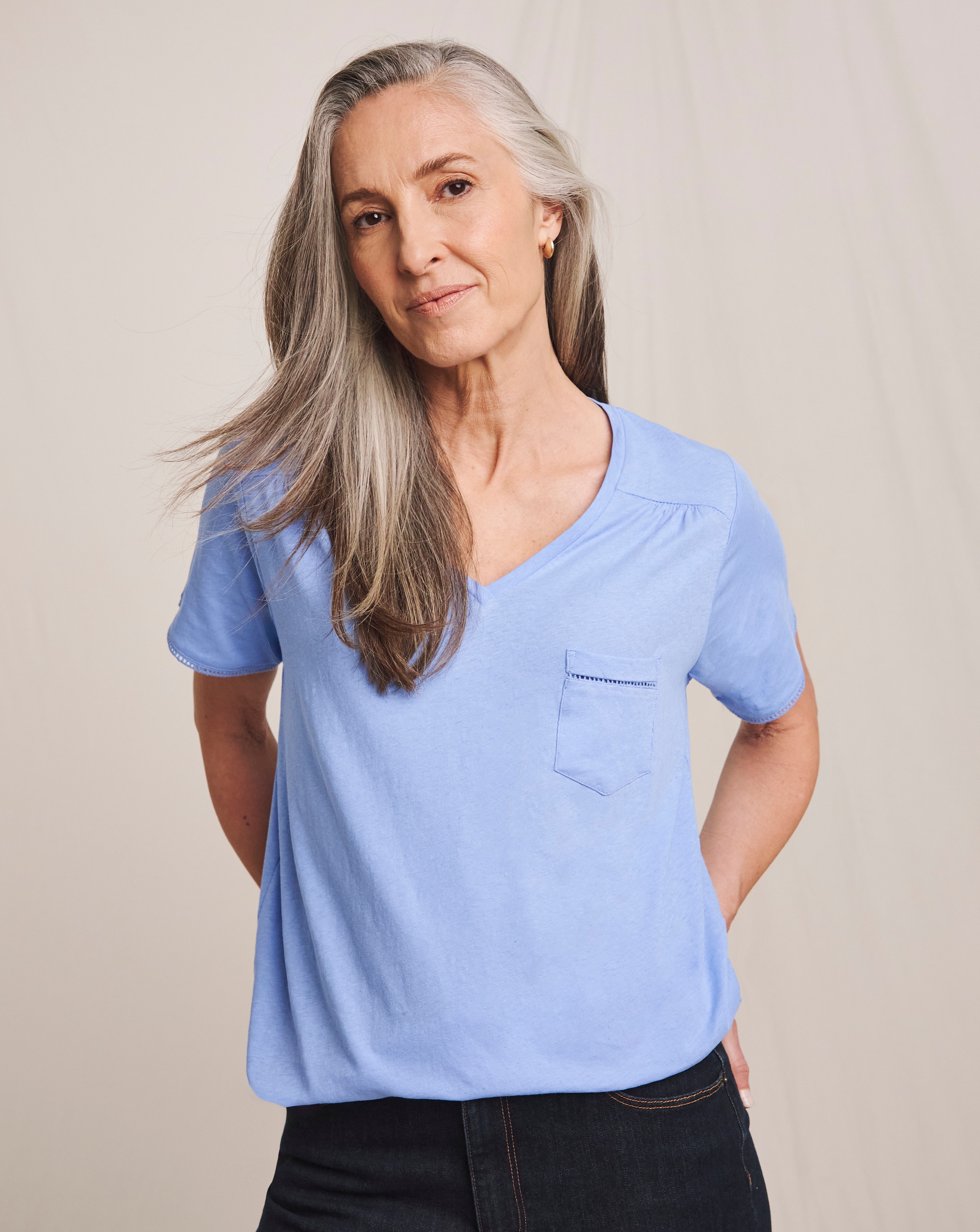 Julipa Linen Mix V-Neck Pocket T-Shirt