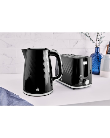 Swan Windsor 1.7L Textured Kettle and 2 Slice Toaster Black