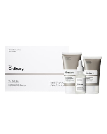 The Daily Set Skincare Gift Set