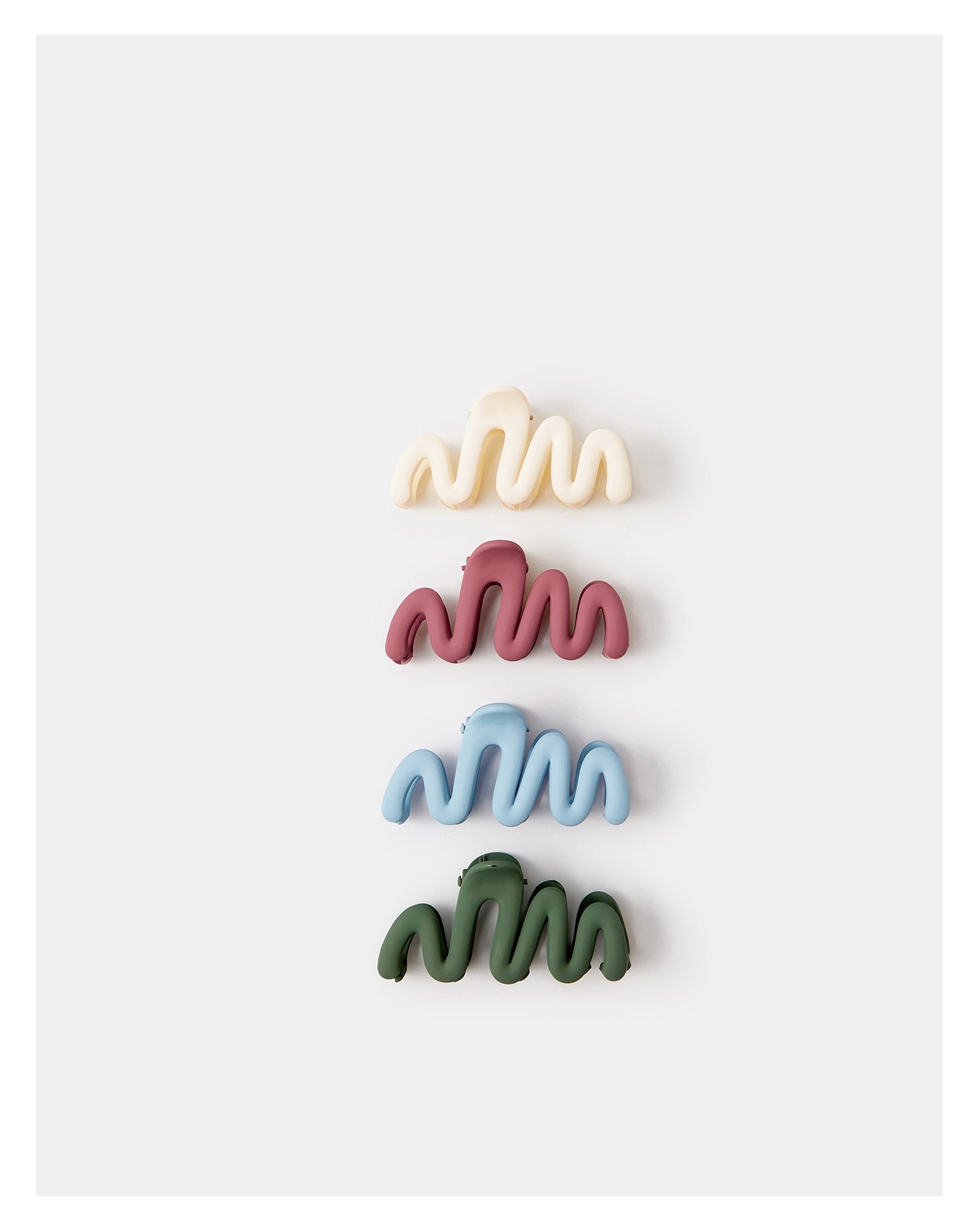 New In - Accessorize 4-Pack Mini Wiggle Claw Clip