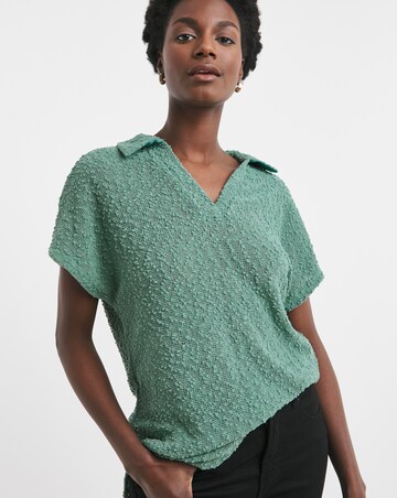 Popcorn Yarn Collared Top