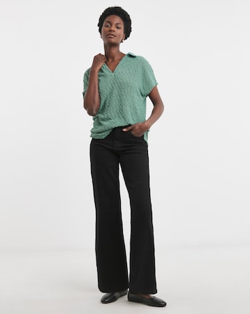 Popcorn Yarn Collared Top