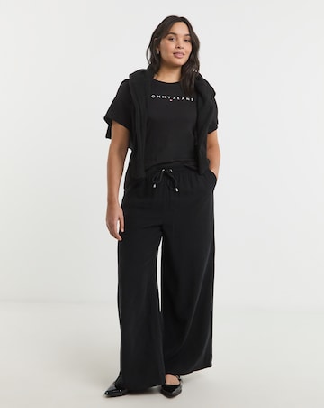 Tommy Jeans Slim Linear Logo Tee