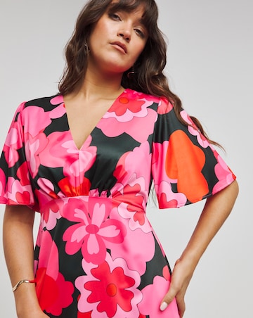 Twisted Wunder Grace Flower Maxi Dress