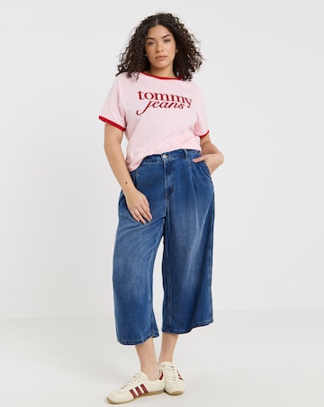 Tommy Jeans Slim Script Ringer Tee