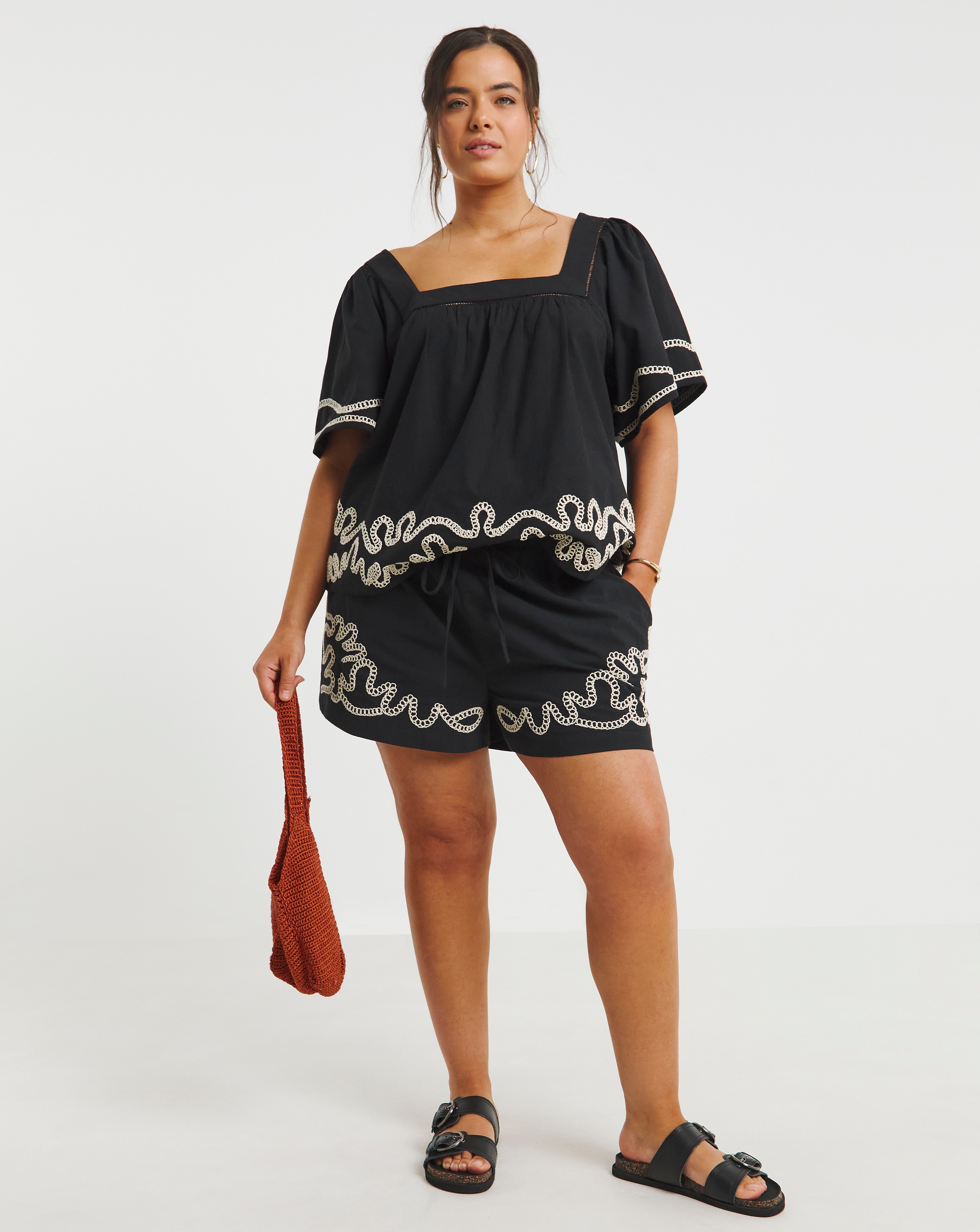 Simply Be Embroidered Tie Waist Shorts