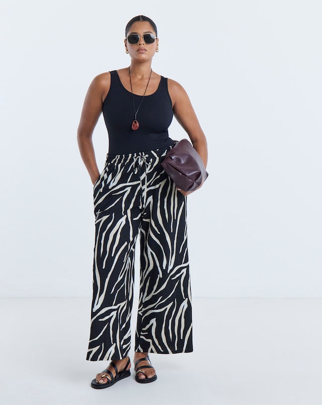 Simply Be Black Zebra Textured Waffle Wide Leg Trouser